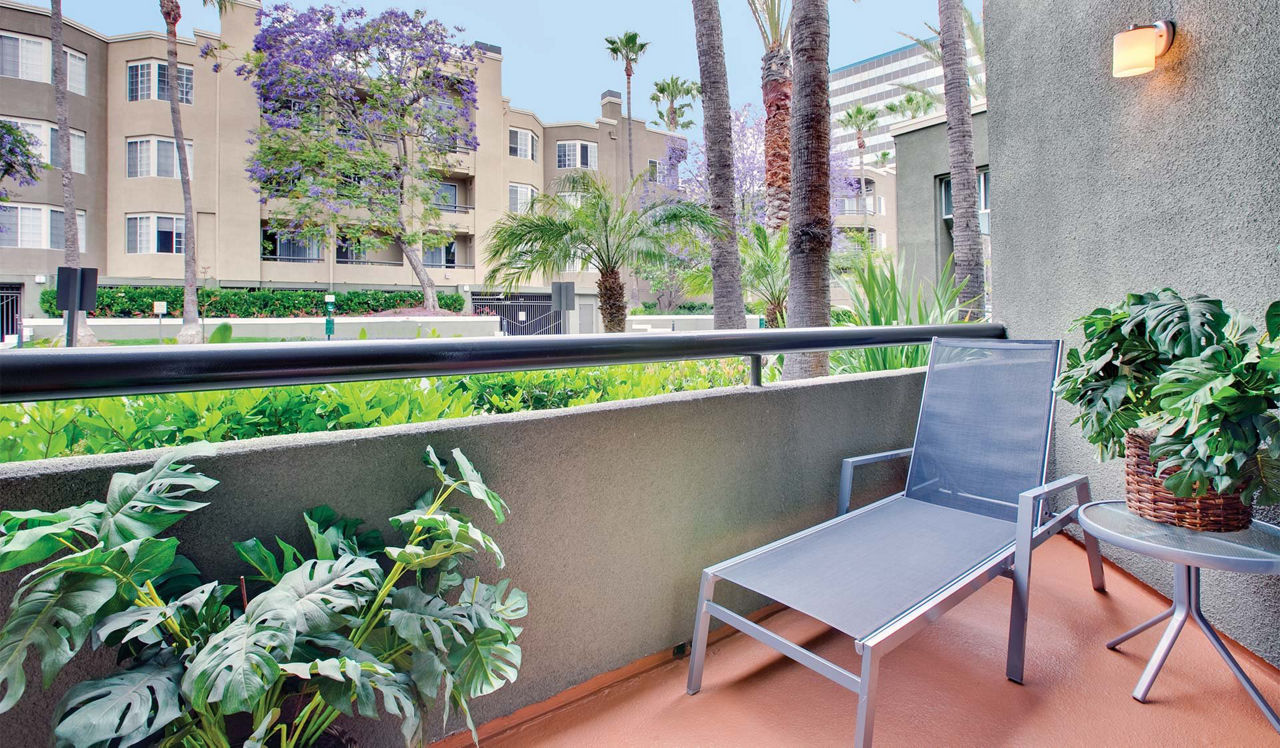 HillCreste - Los Angeles, CA - balcony