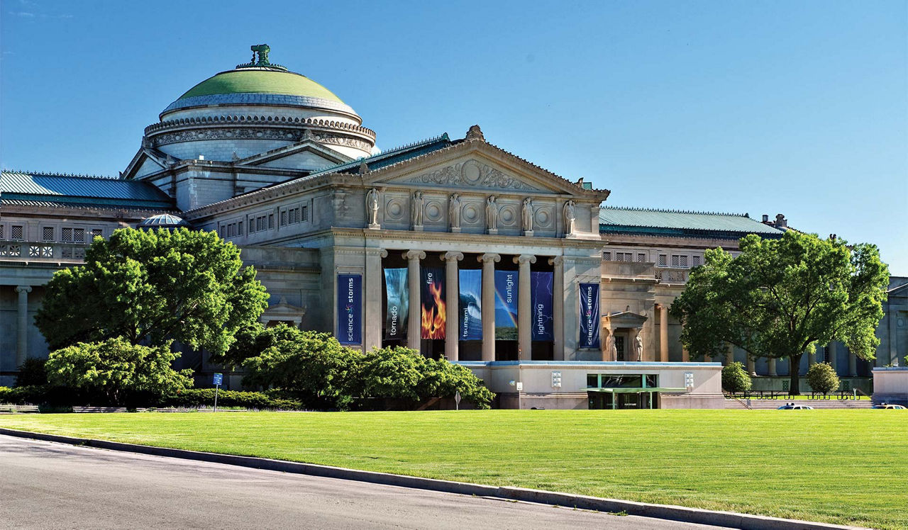 Hyde Park Tower - Chicago, IL - Building