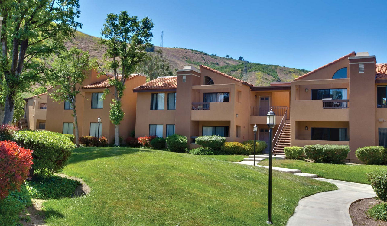 Malibu Canyon - Calabasas, CA - Exterior