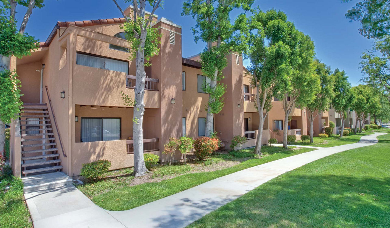Malibu Canyon - Calabasas, CA - Exterior