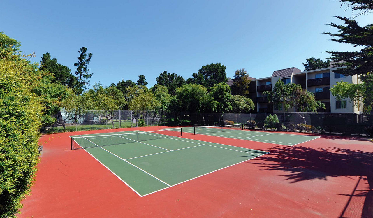 Laurel Crossing - San Mateo, CA - Tennis Courts