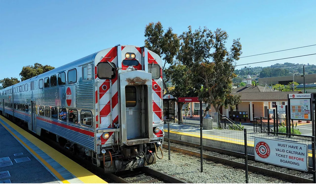 Laurel Crossing Apartment Homes in San Mateo, CA - Cal Train Station
