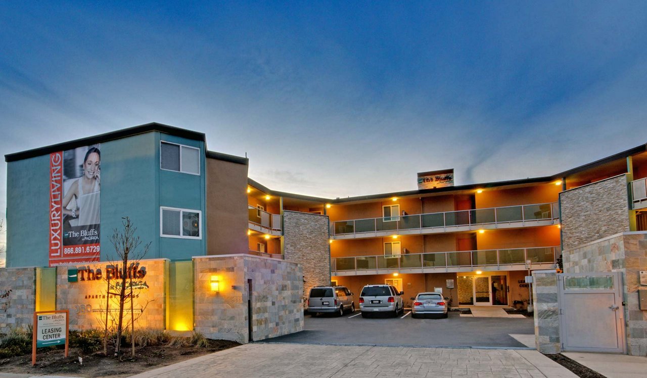 The Bluffs at Pacifica Apartments in Pacifica, CA - Gated Community