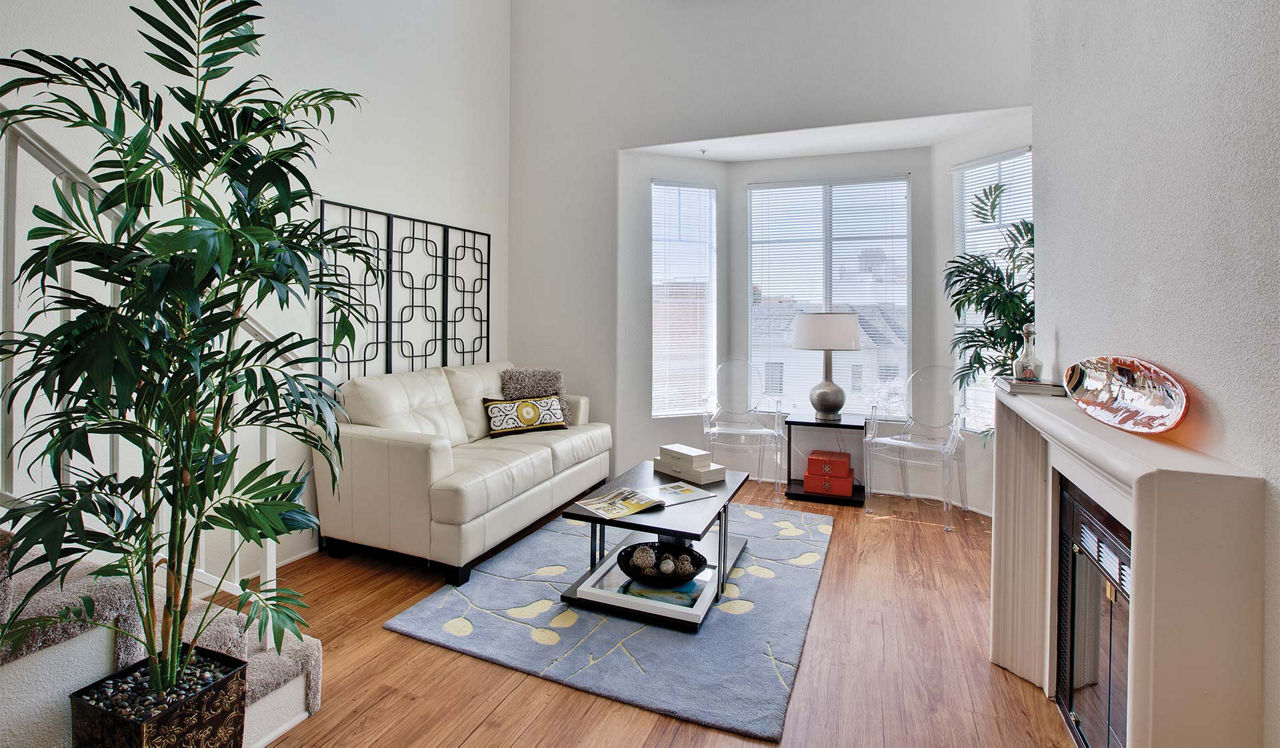 Villas at Park La Brea - Los Angeles, CA - Living room