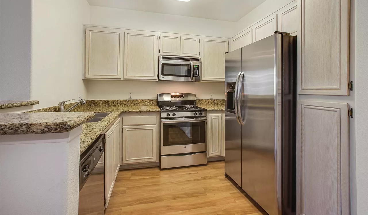 Villas at Park La Brea - Los Angeles, CA - Kitchen