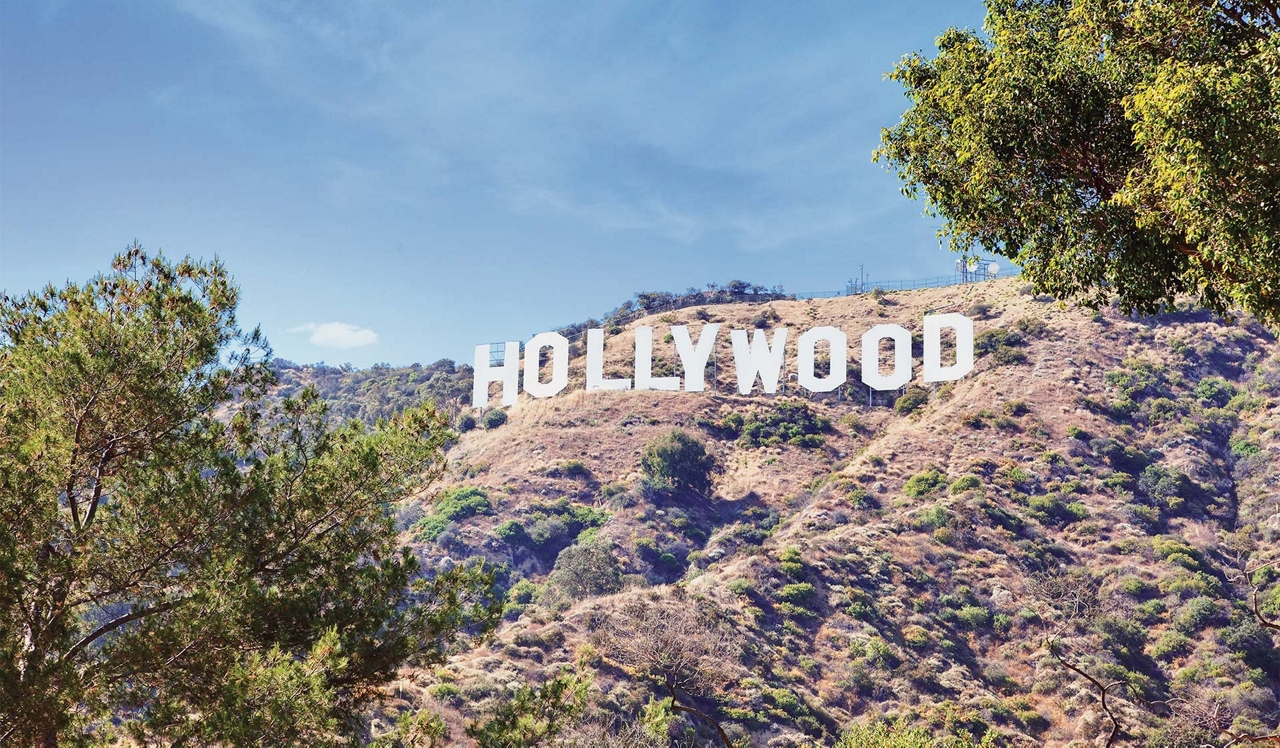 Villas at Park La Brea - Los Angeles, CA - Hollywood Sign