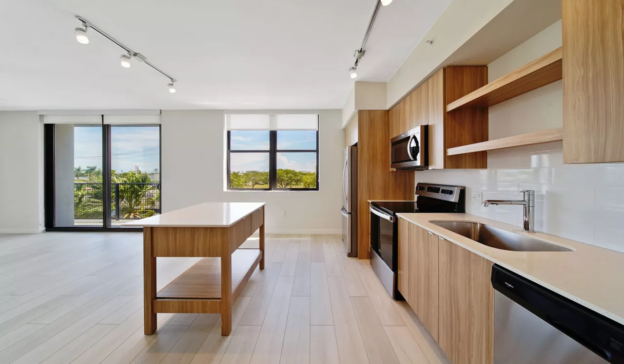 The District at Flagler Village - Fort Lauderdale, FL - Kitchen
