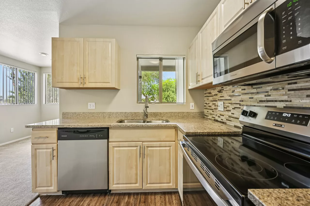 Indigo Creek - Glendale, AZ - Interior