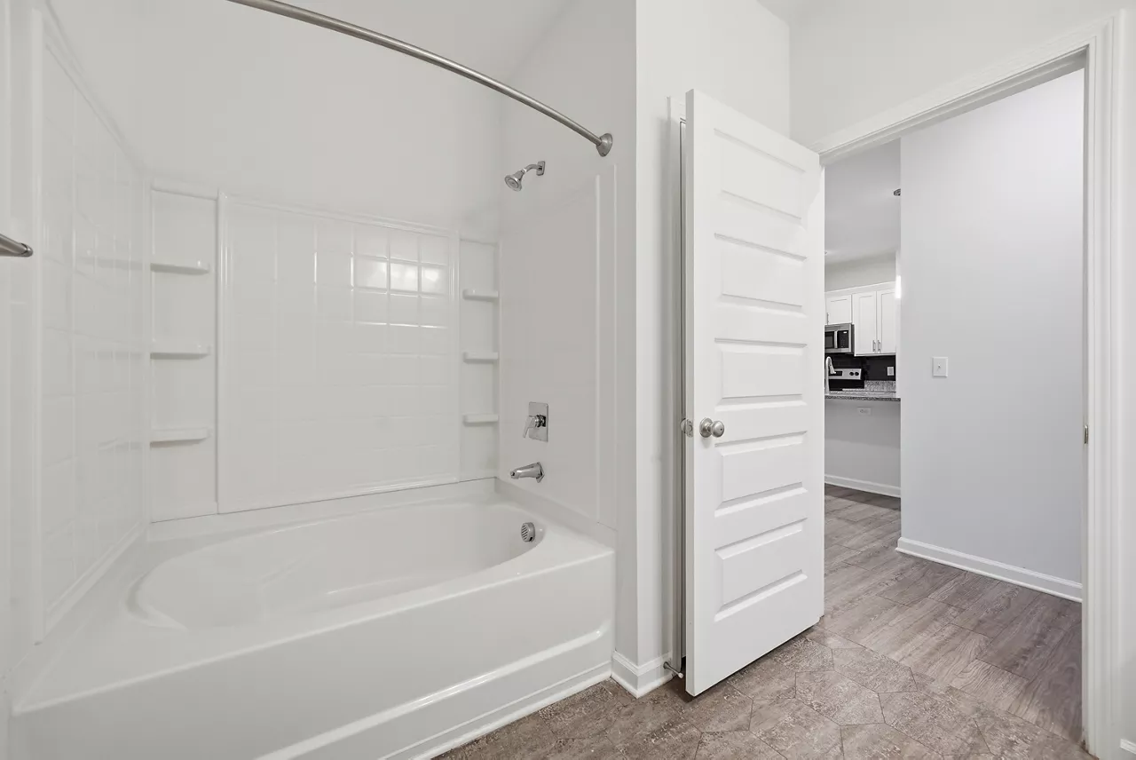 Treeline Timber Creek - Garner, NC - Bathroom