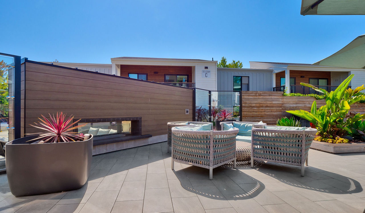 707 Leahy - Redwood City, CA - firepit