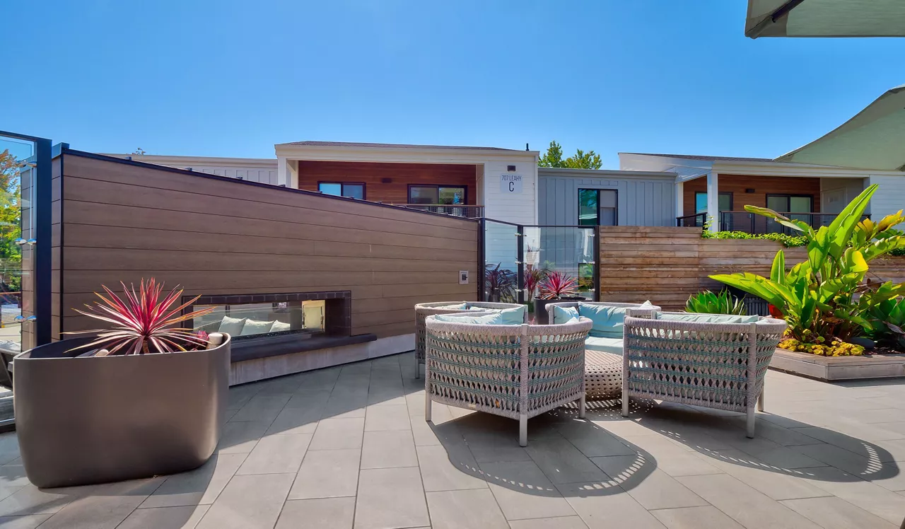 707 Leahy - Redwood City, CA - firepit