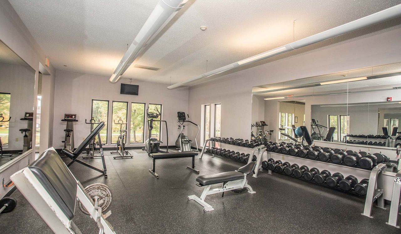 Royal Crest Estates - Nashua, NH - Gym