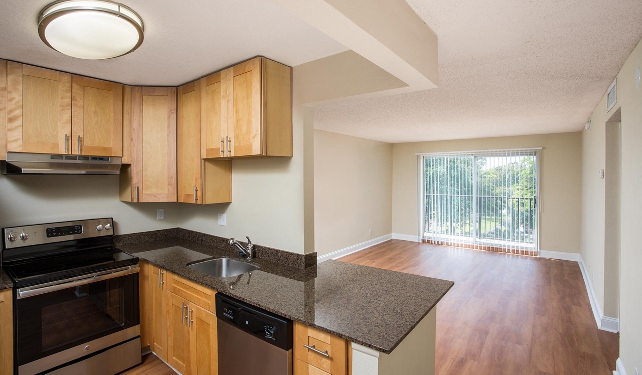 Plantation Gardens - Plantation FL - Interior Kitchen