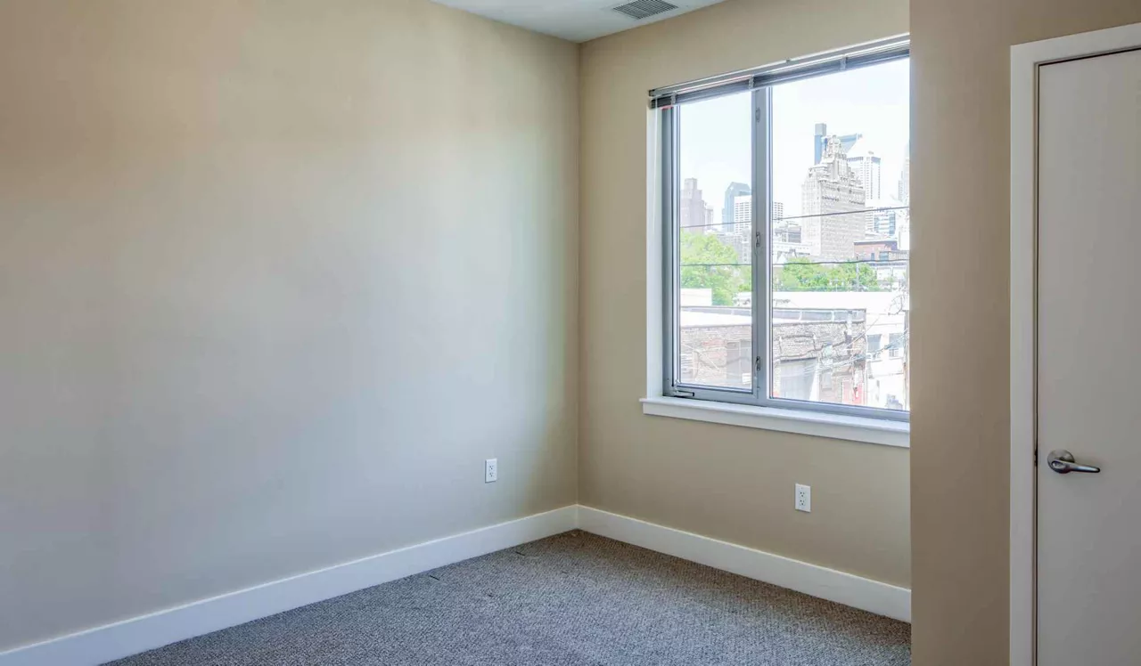 777 South Broad - Philadelphia, PA - Bedroom