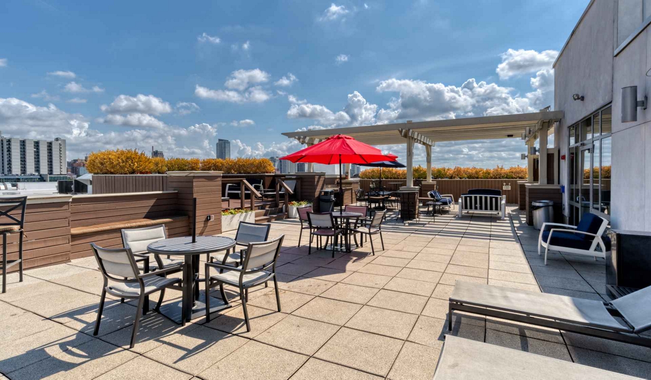 777 South Broad - Philadelphia - Rooftop Deck