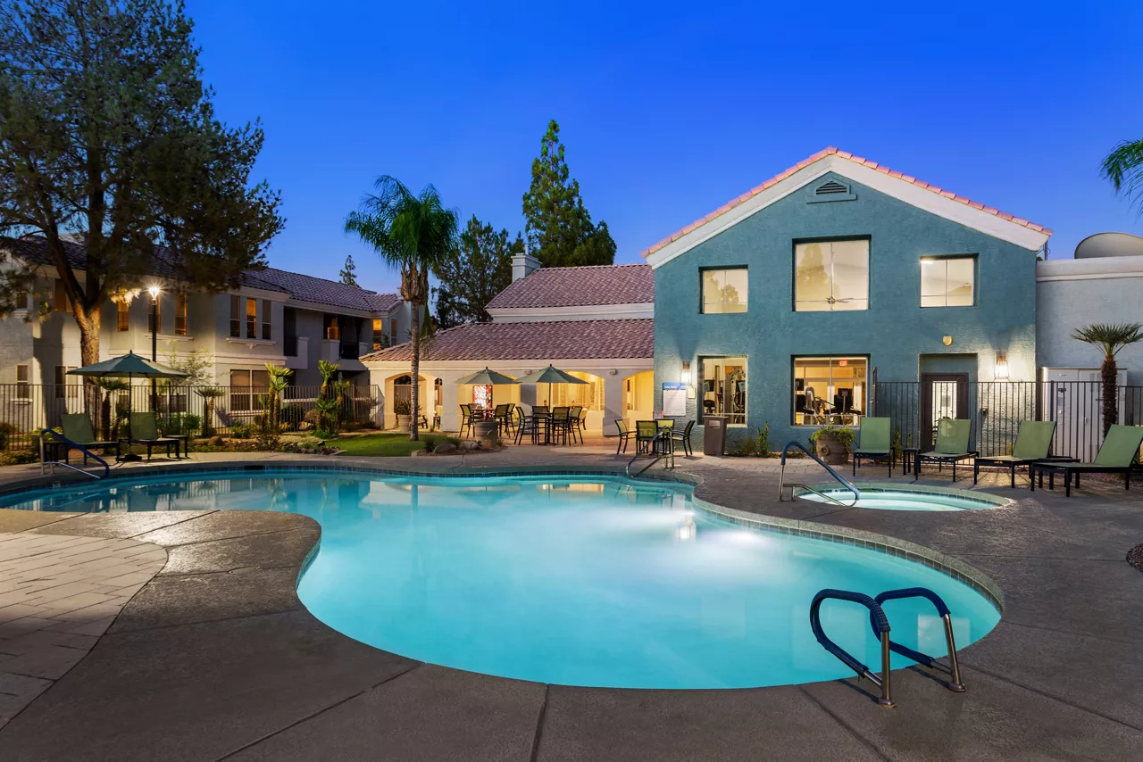 Lumiere Chandler - Chandler, AZ - Pool