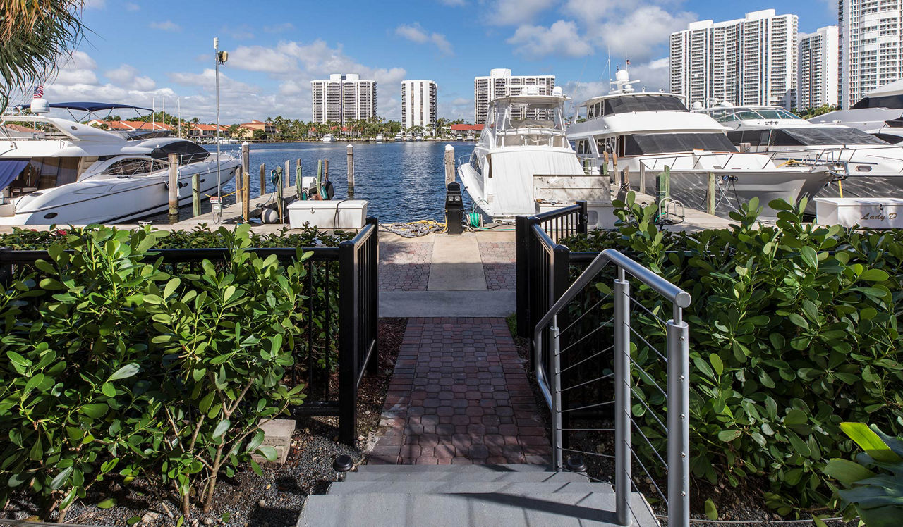 Waterways Village - Aventura, FL - Balcony