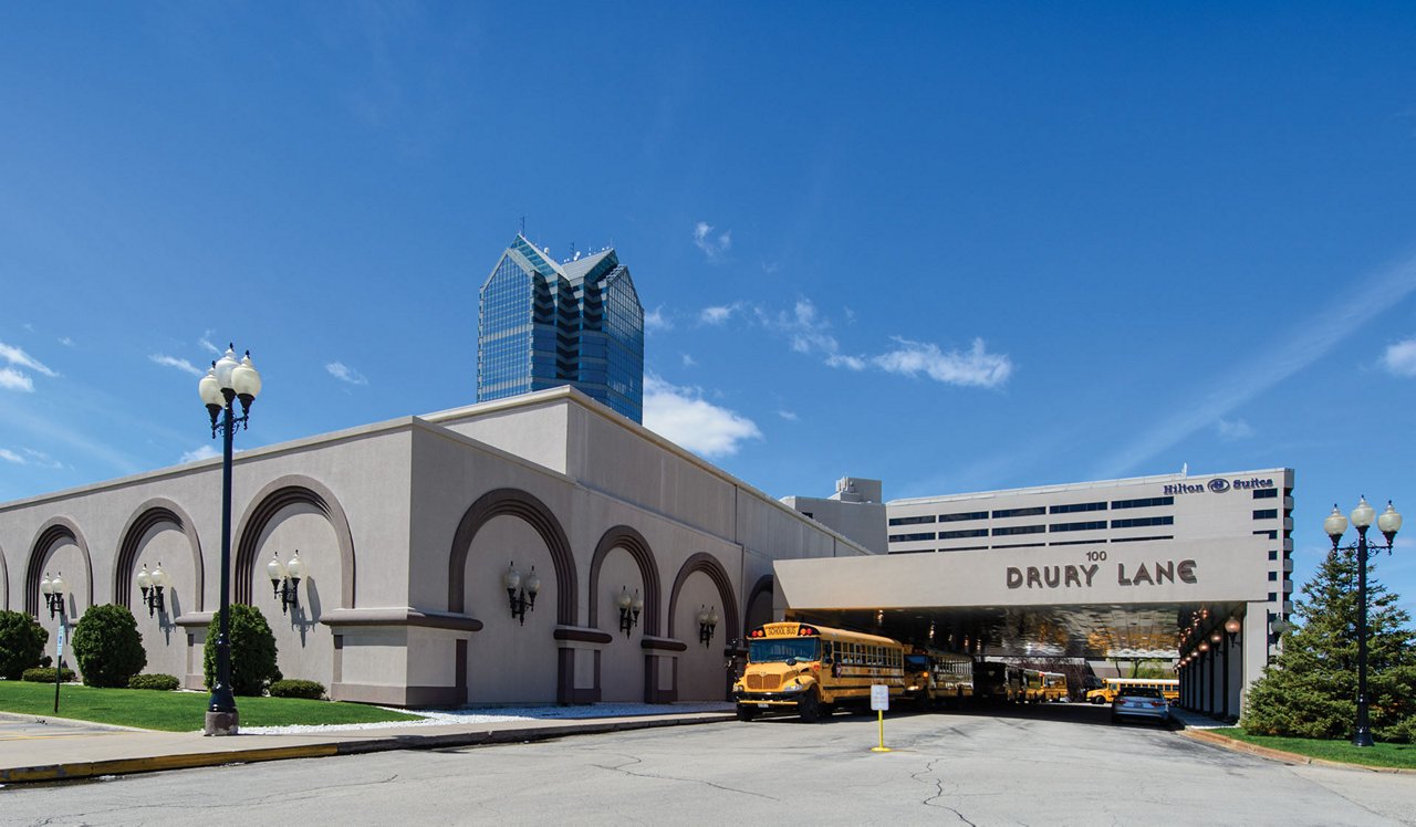 Eldridge Townhomes Apartments in Elmhurst, IL Neighborhood