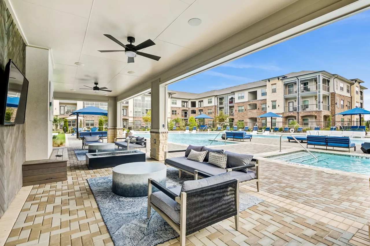 Alleia at Persidio - Pool Deck