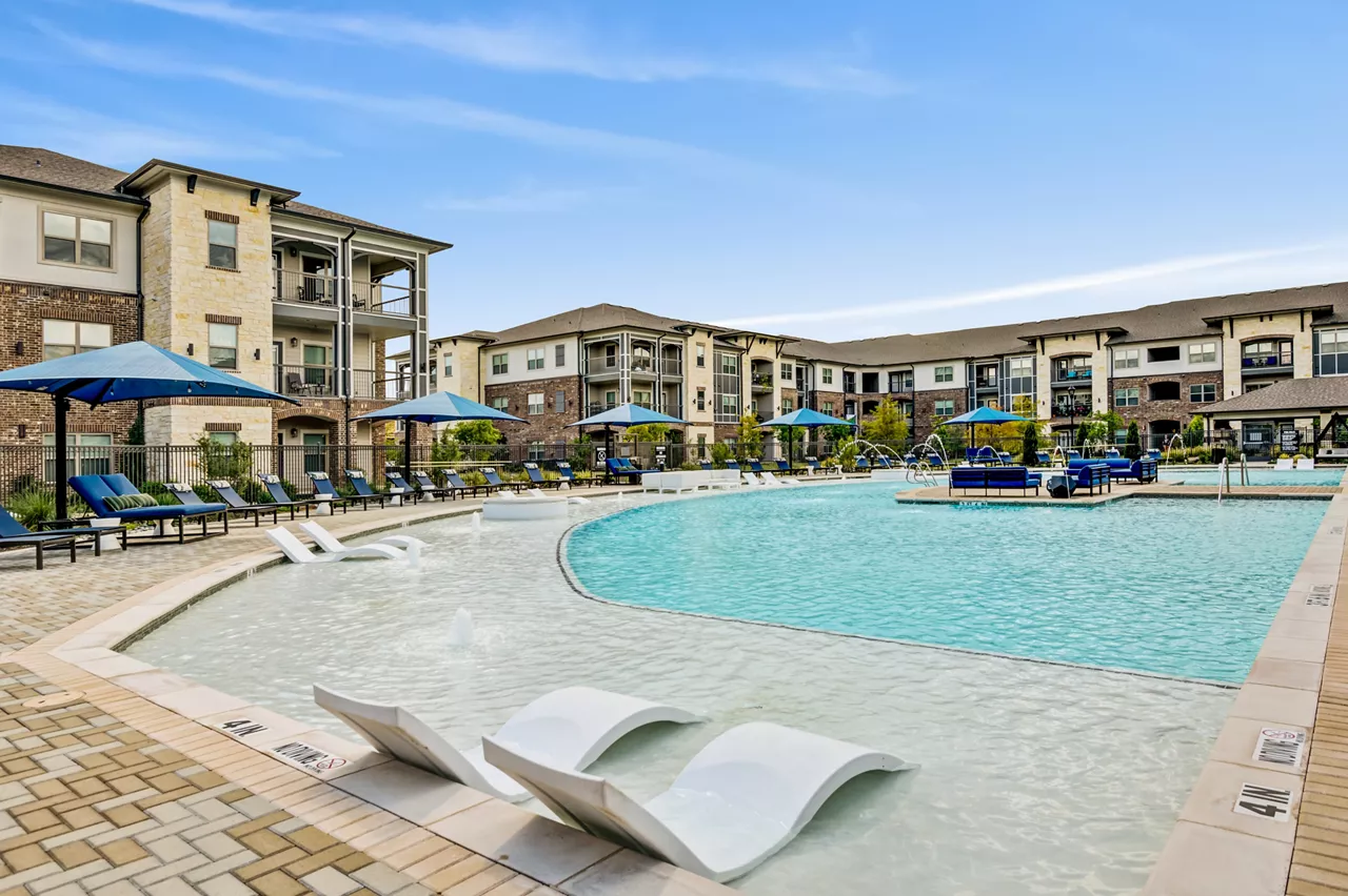 Alleia at Persidio - Pool Deck
