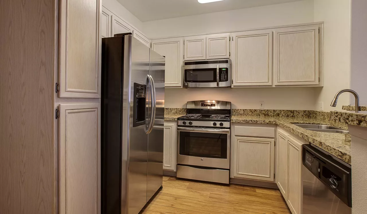 Villas at Park La Brea - Los Angeles, CA - Kitchen