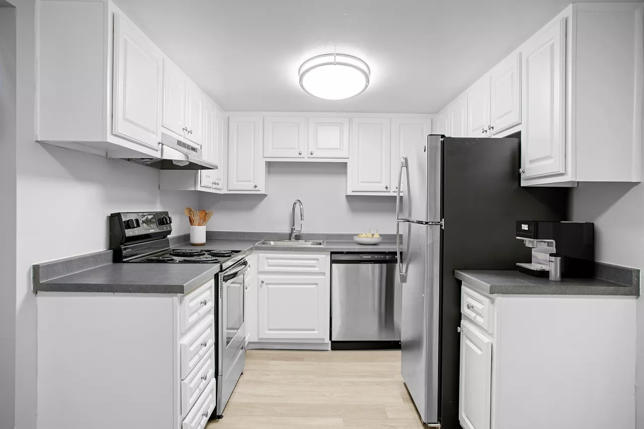 Avens Point - Thornton, CO - Kitchen