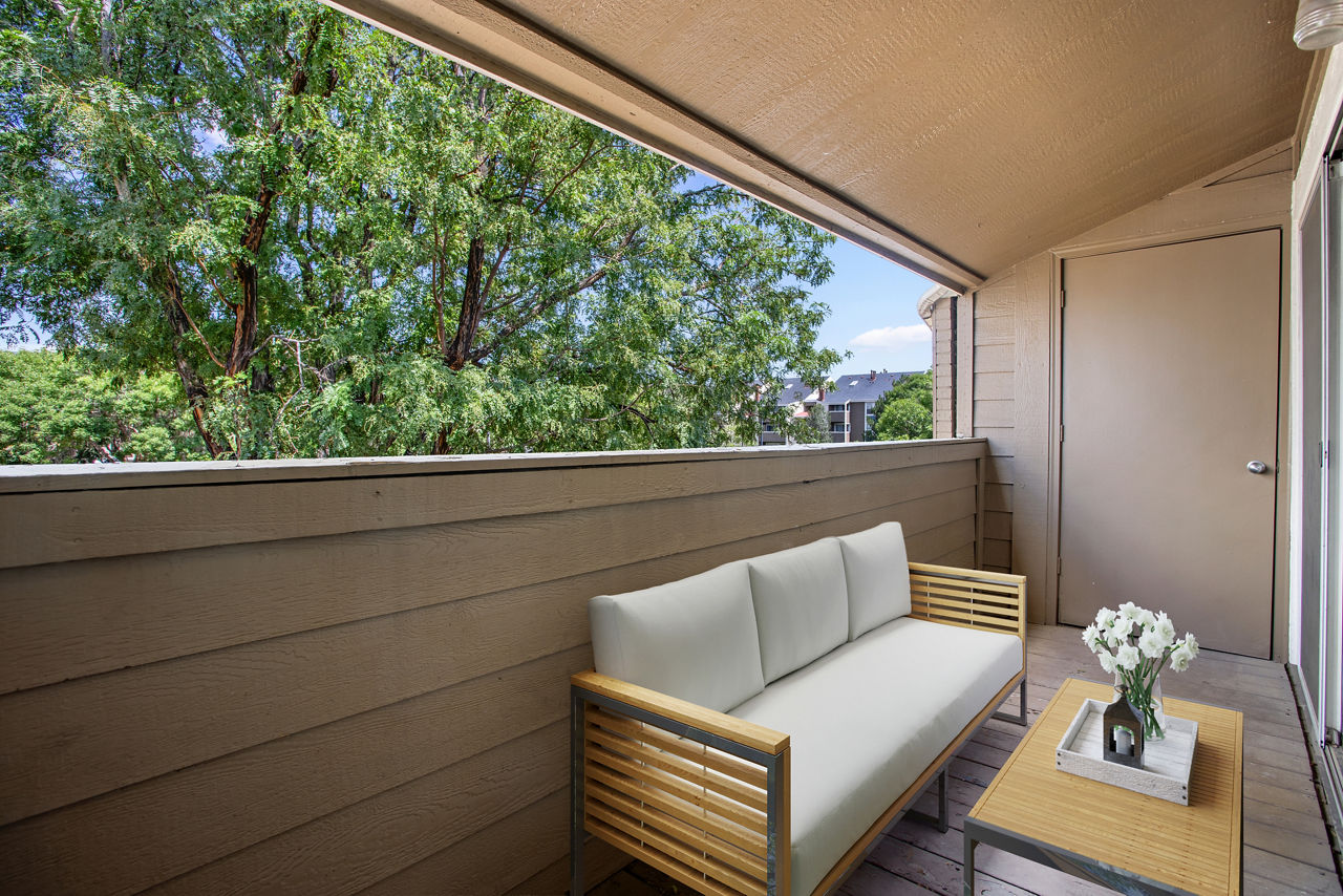 Avens Point - Thornton, CO - Balcony