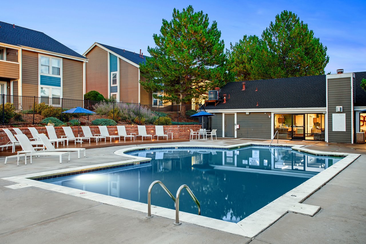 Avens Point - Swimming Pool