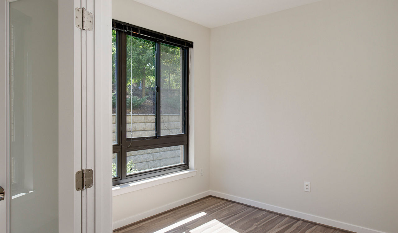 Avery Row Apartments - Arlington, VA - den