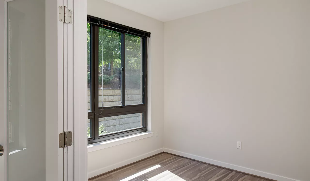 Avery Row Apartments - Arlington, VA - den