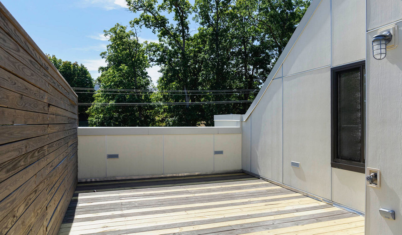 Avery Row Apartments - Arlington, VA - rooftop balcony
