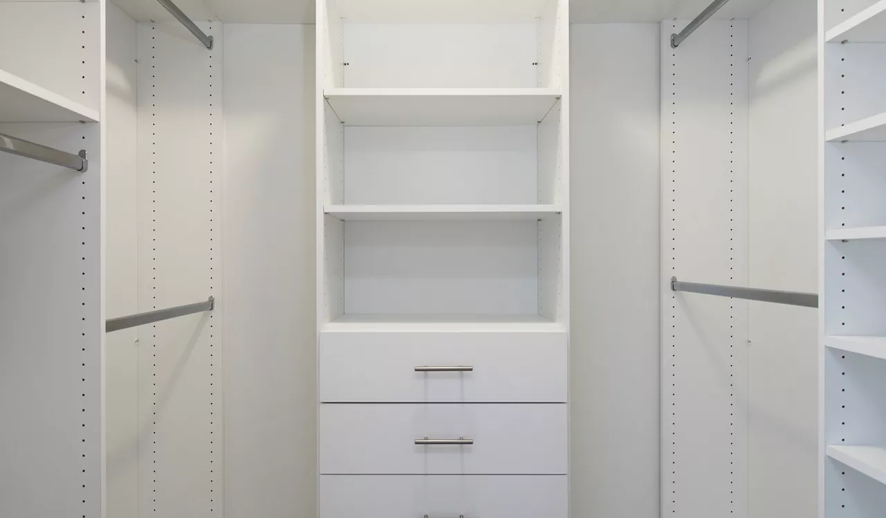 Avery Row - Arlington VA - Closet