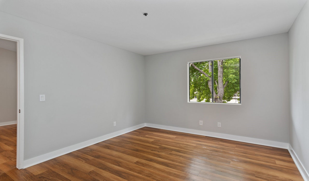 Island Club - Oceanside, CA - Bedroom