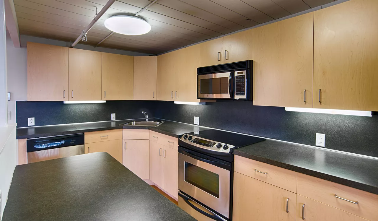 The Riverloft Apartment Homes - Philadelphia, PA - Kitchen