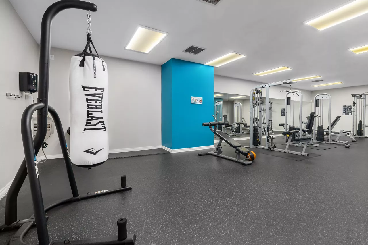 Bay Apartments - San Diego - Gym