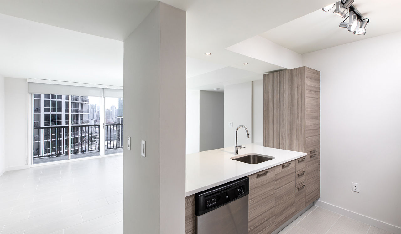 Bay Parc - Miami, FL - Kitchen