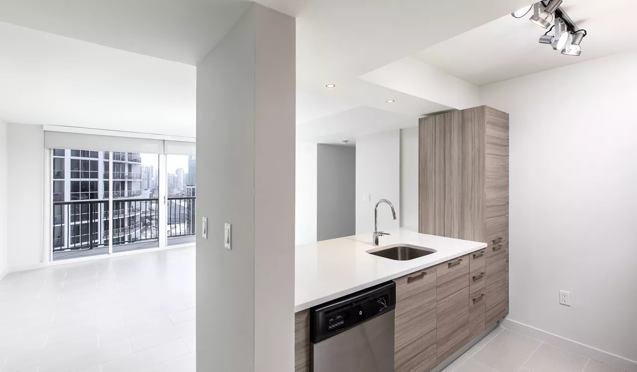 Bay Parc - Miami, FL - Kitchen