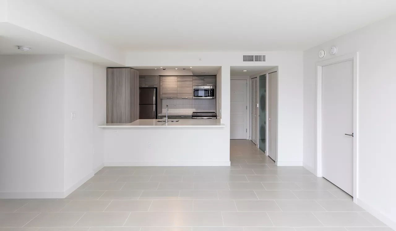 Bay Parc - Miami, FL - Living Room