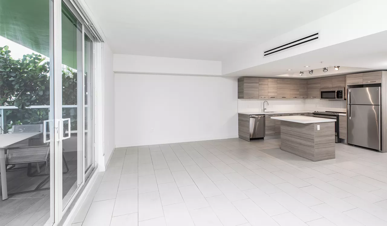 Bay Parc - Miami, FL - Living Room