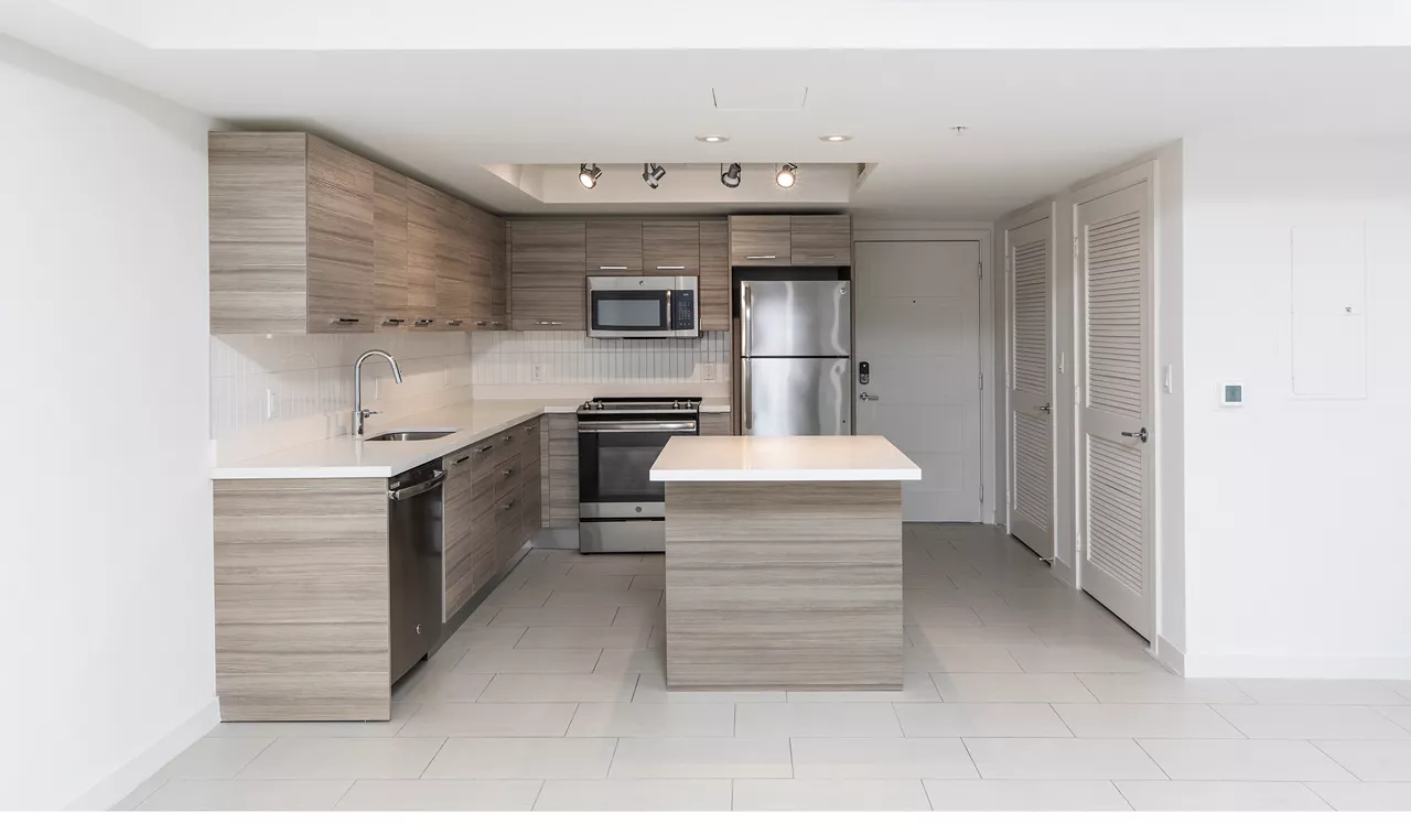 Bay Parc - Miami, FL - Kitchen