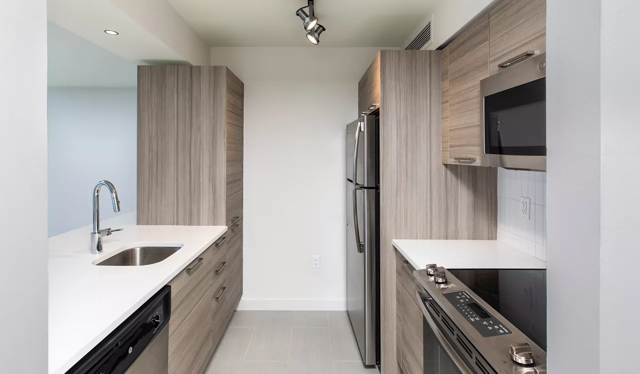 Bay Parc - Miami, FL - Kitchen