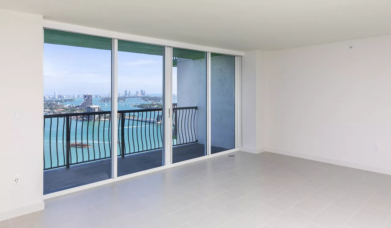Bay Parc - Miami, FL - Lving Room