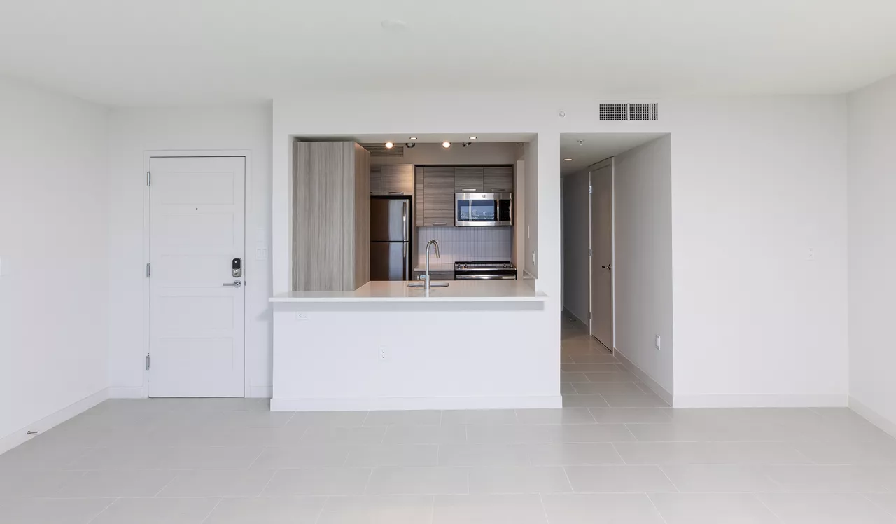 Bay Parc - Miami, FL - Lving Room