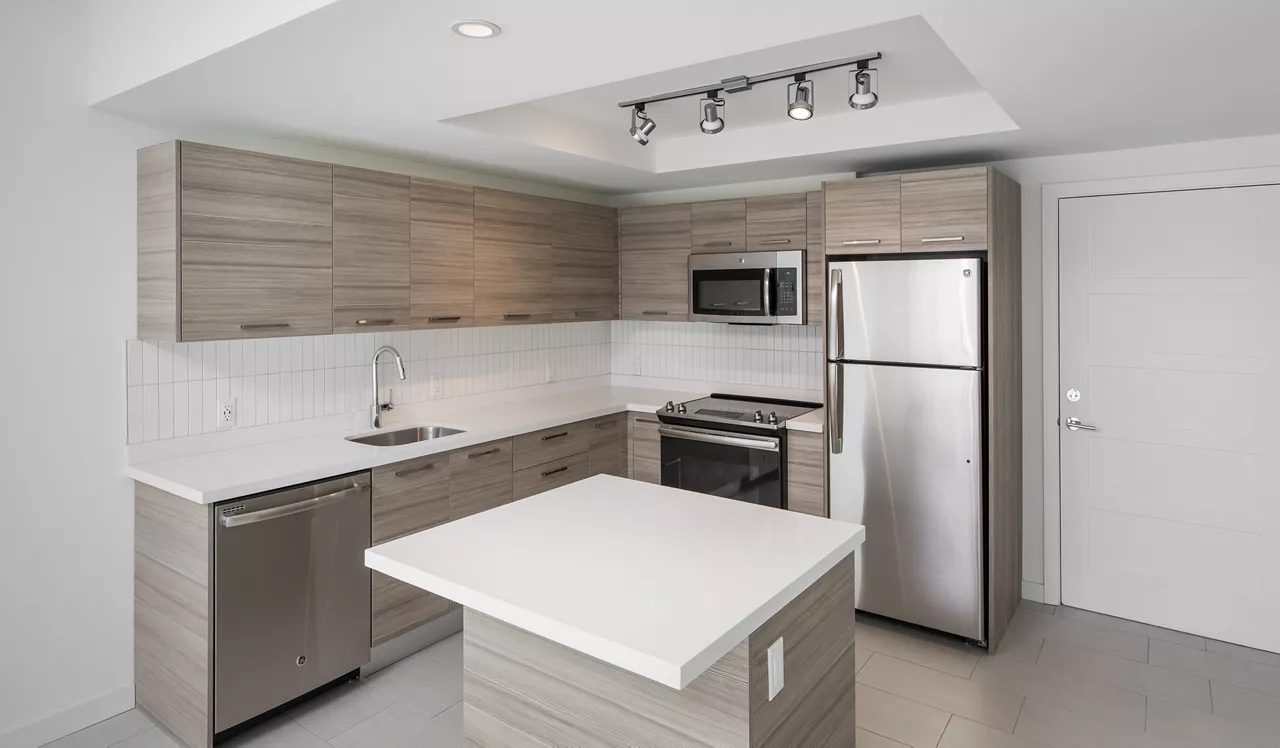Bay Parc - Miami, FL - Kitchen
