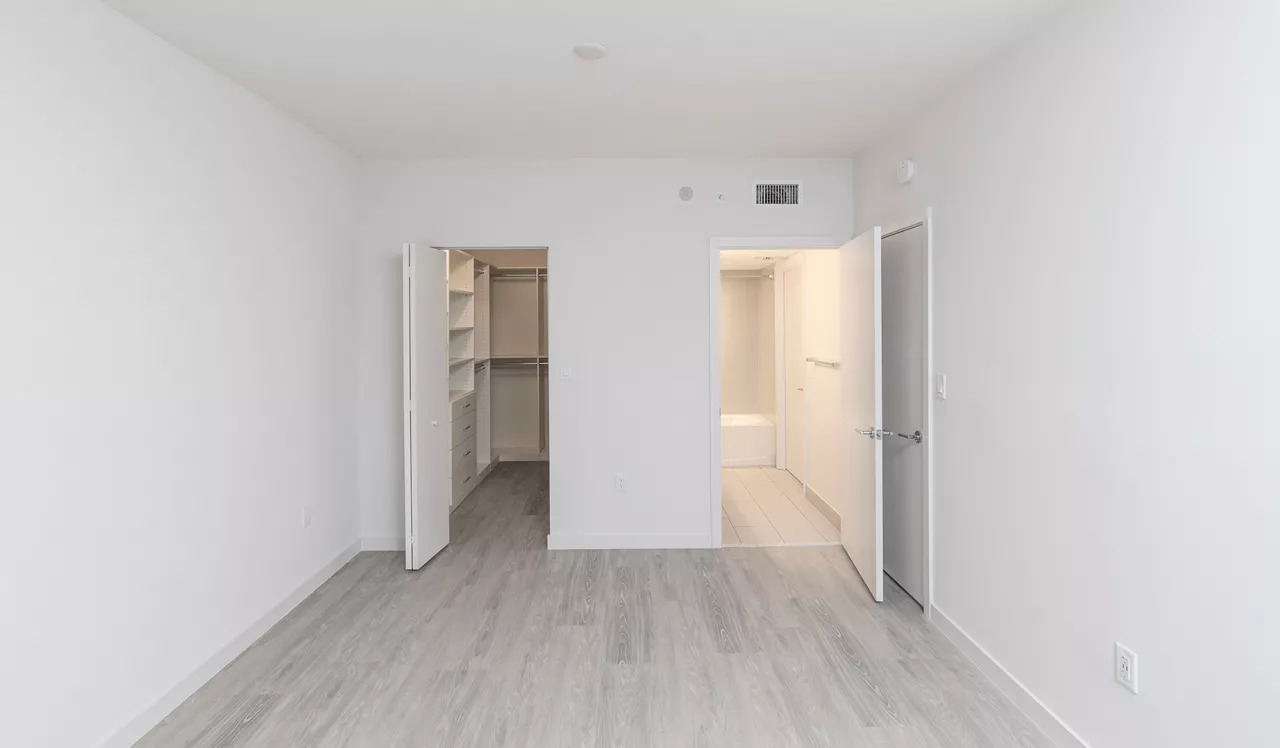 Bay Parc - Miami, FL - Bedroom