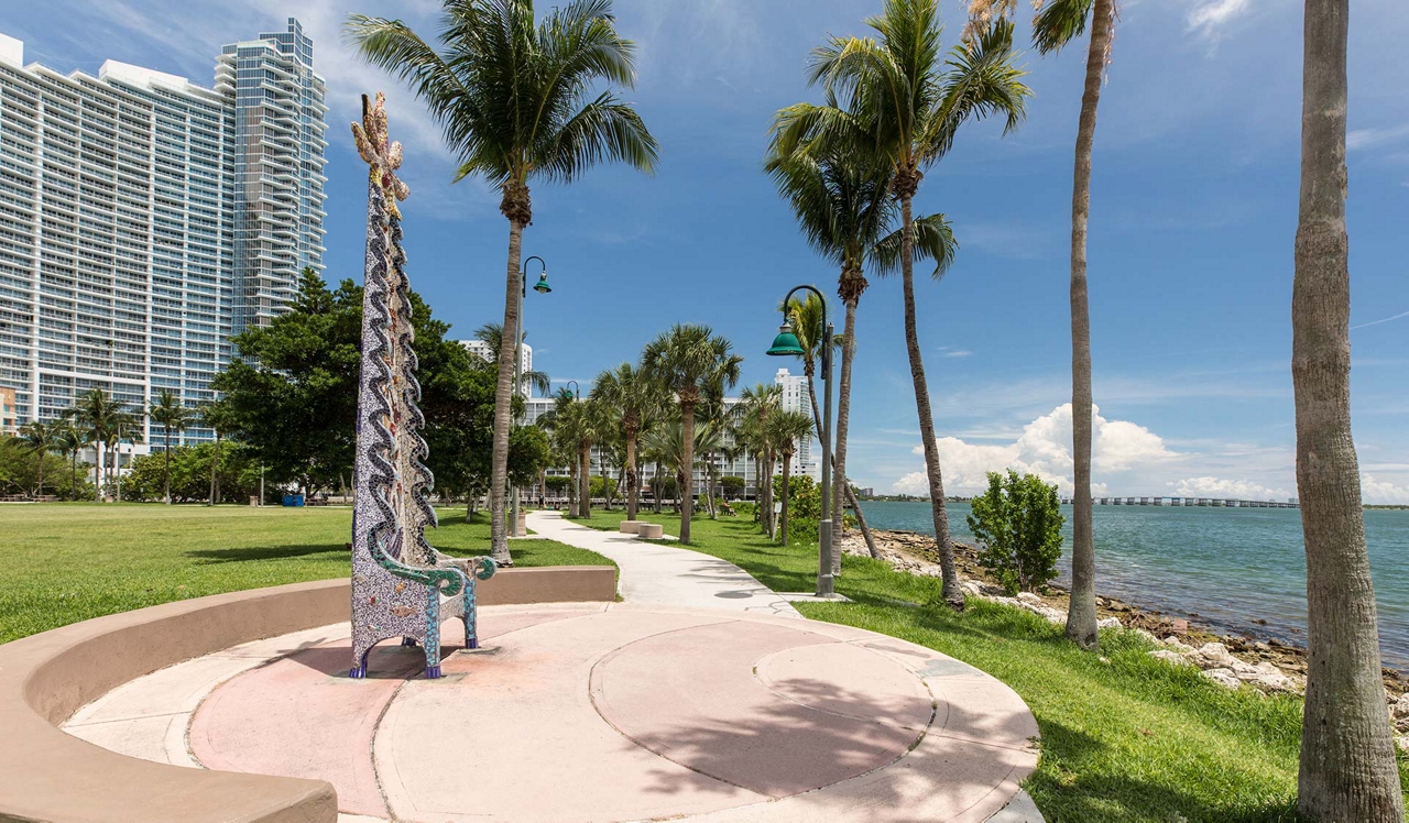 Bay Parc Apartments - Miami, FL - Margaret Place Park 