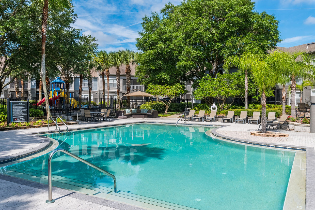 Pool at Bay Club (4 of 4)