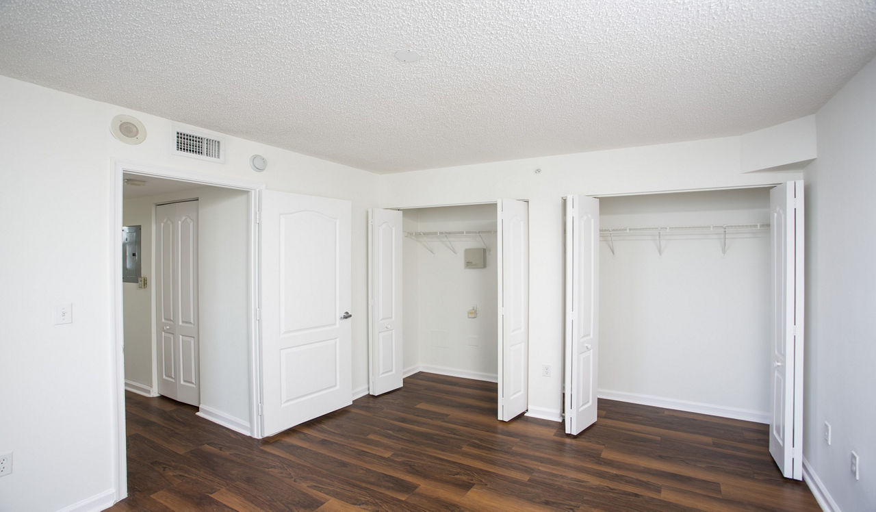 Bay Parc - Miami, FL - Bedroom