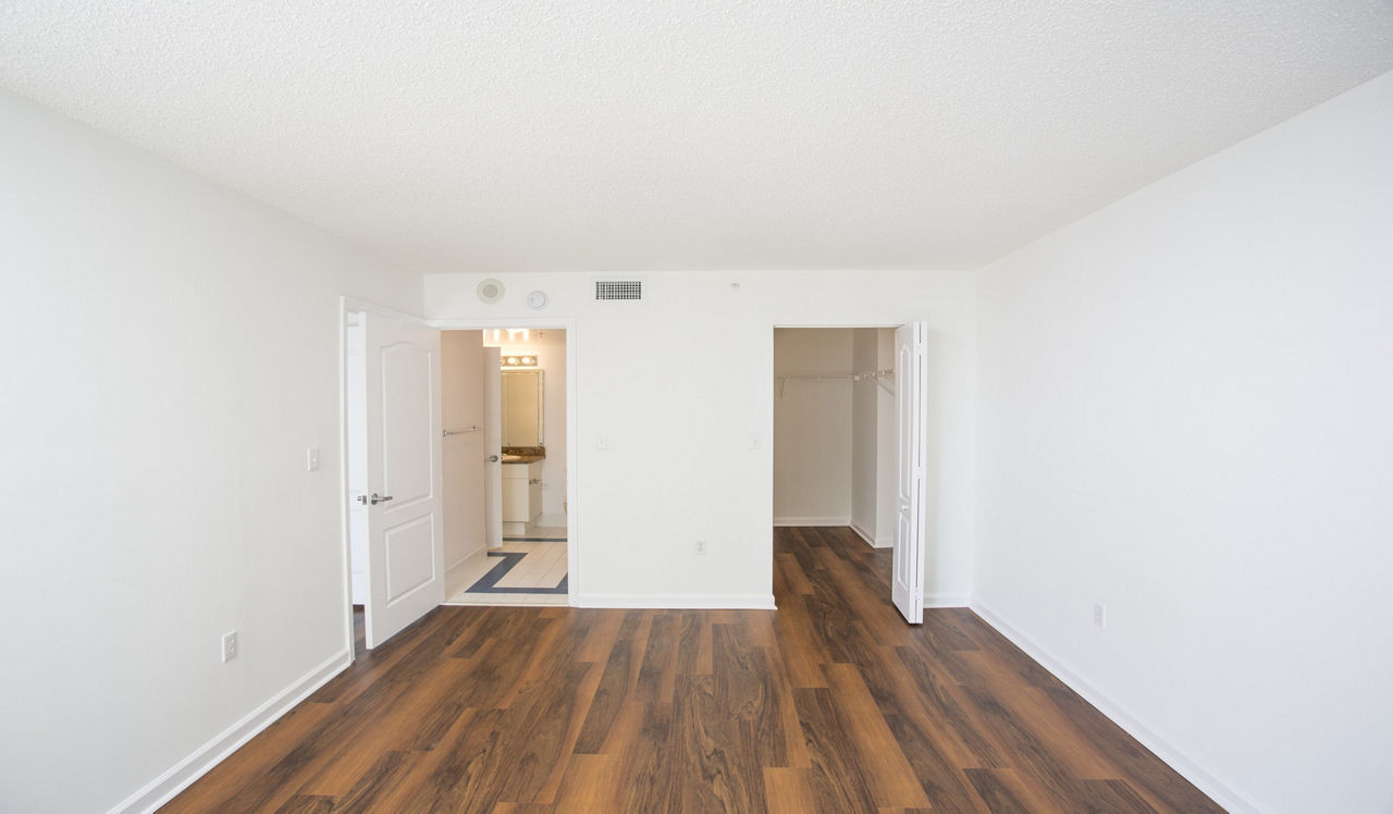 Bay Parc - Miami, FL - Bedroom