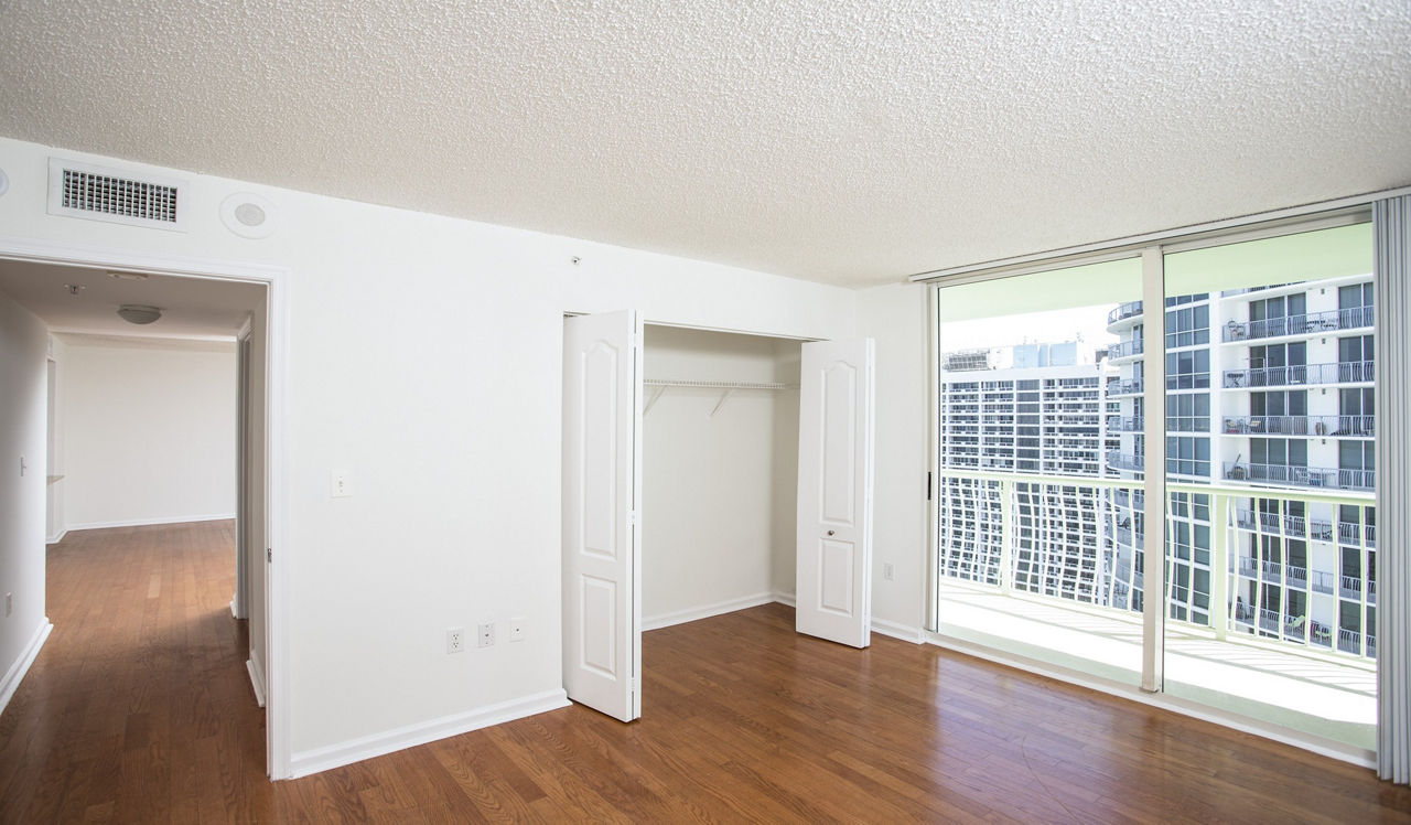 Bay Parc - Miami, FL - Bedroom